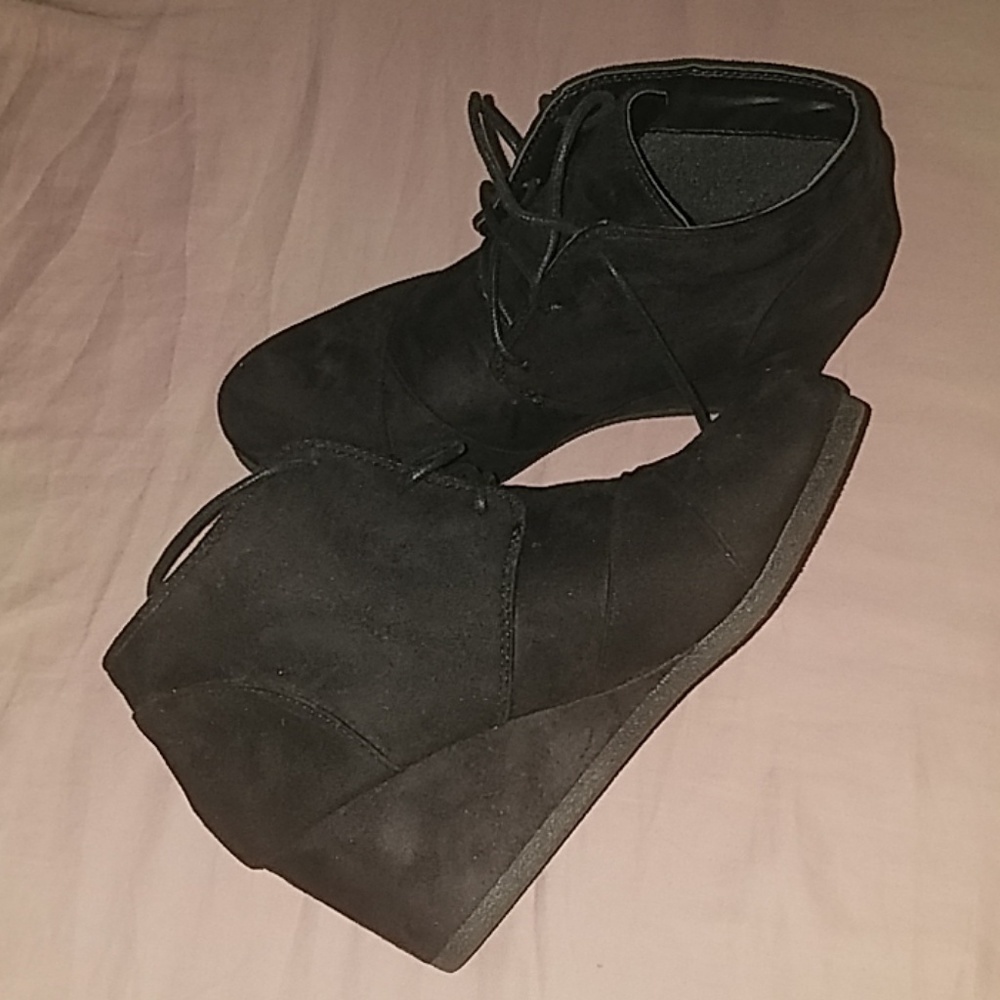 Ankle boots